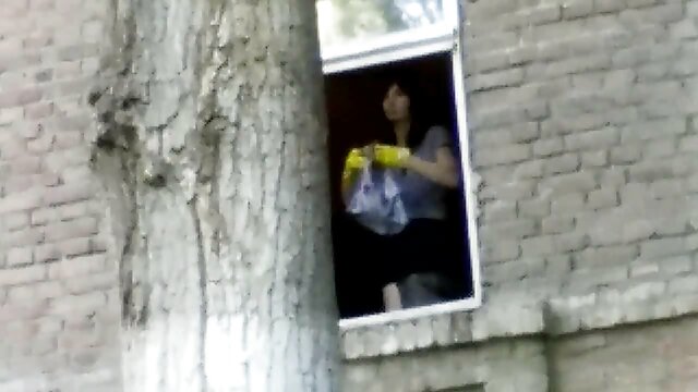 Porno Krakenhot Brunette Chubby Mature film pourno francais dans une vidéo de voyeur maison