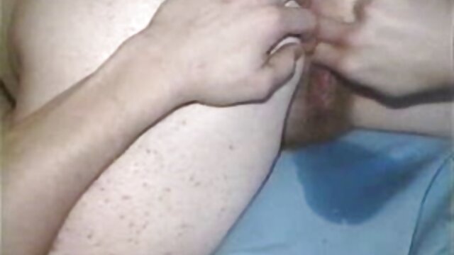 Porno Bonne pute pornos des filles reçoit anal et avale du sperme