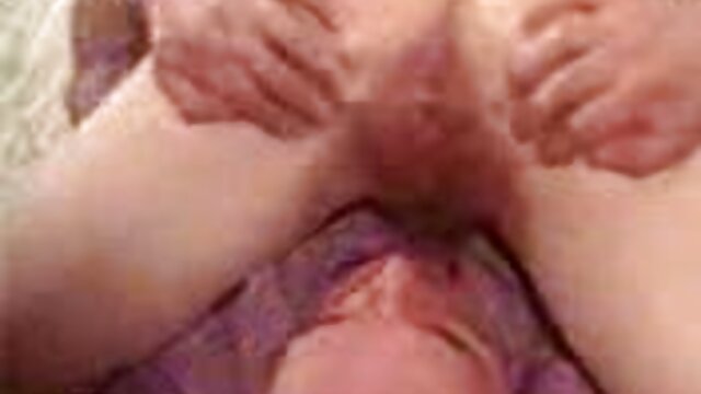 Porno Mince film streaming porno français maigre petits seins seins mamelons durs se frottant la chatte